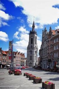 Auto belenen Doornik